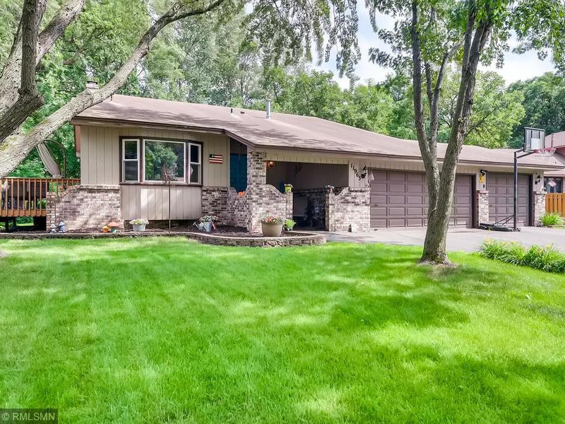 11965 Sycamore St NW, Coon Rapids, MN 55448