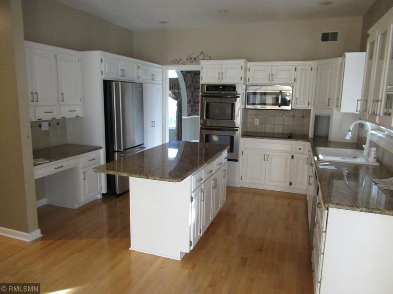 11480 Welters Way, Eden Prairie, MN 55347