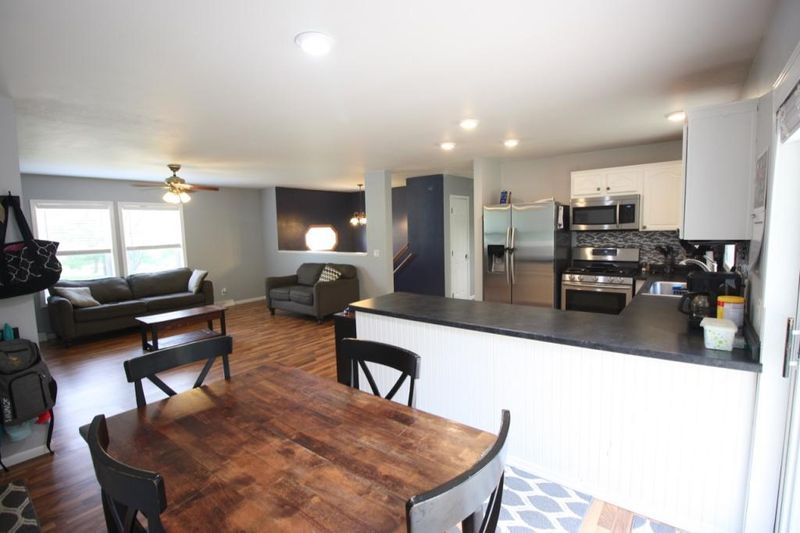 1102 Park Ave NE, Staples, MN 56479