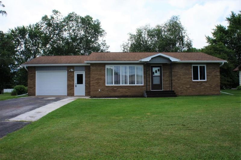 573 Eisenhower St, Mondovi, WI 54755