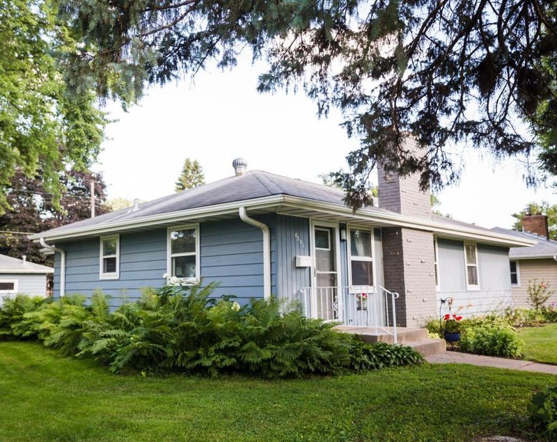 8301 Dupont Ave S, Bloomington, MN 55420