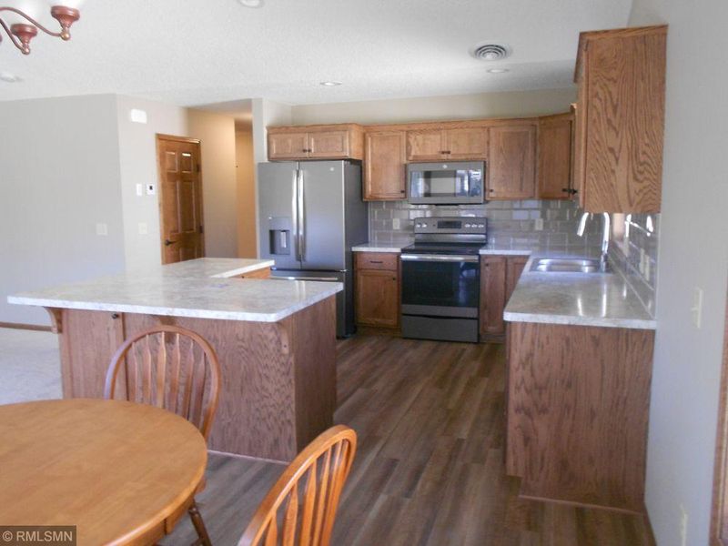 809 17th St N, Princeton, MN 55371