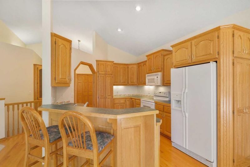 130 139th Ave NW, Andover, MN 55304