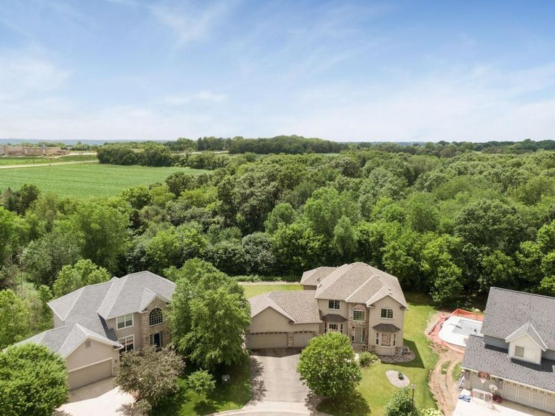6086 Summit Curve S, Cottage Grove, MN 55016