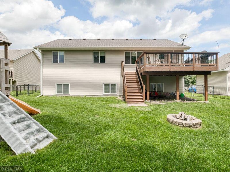 648 129th Ln NE, Blaine, MN 55434