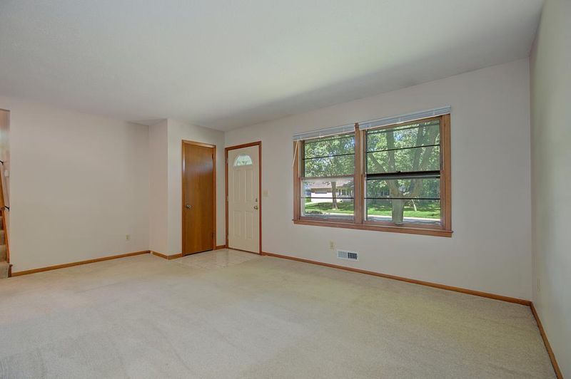 10209 Wren St NW, Coon Rapids, MN 55433