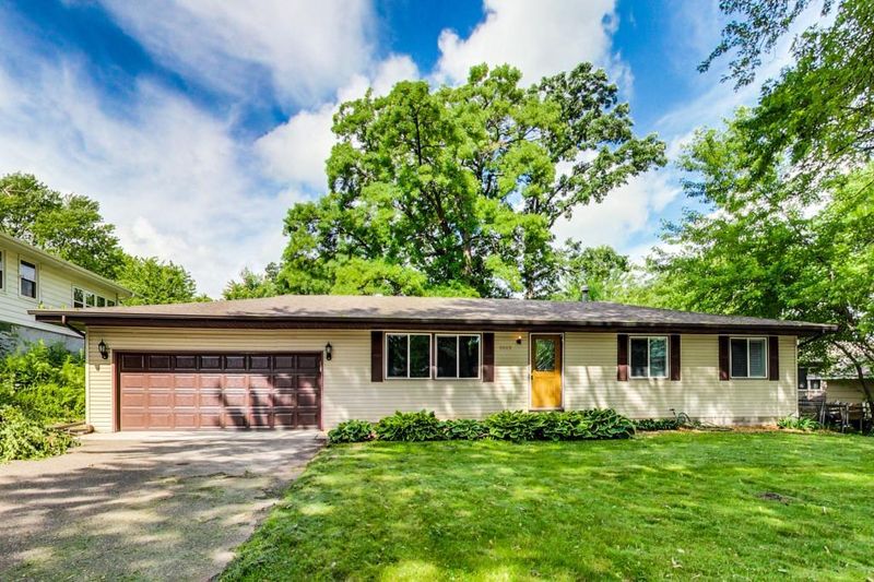 3665 Boone Ave N, New Hope, MN 55427