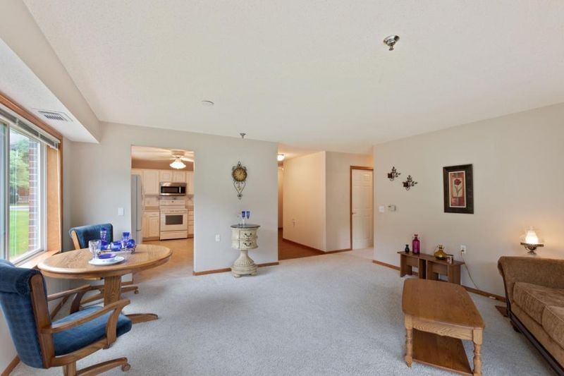 18500 Euclid St #100, Farmington, MN 55024