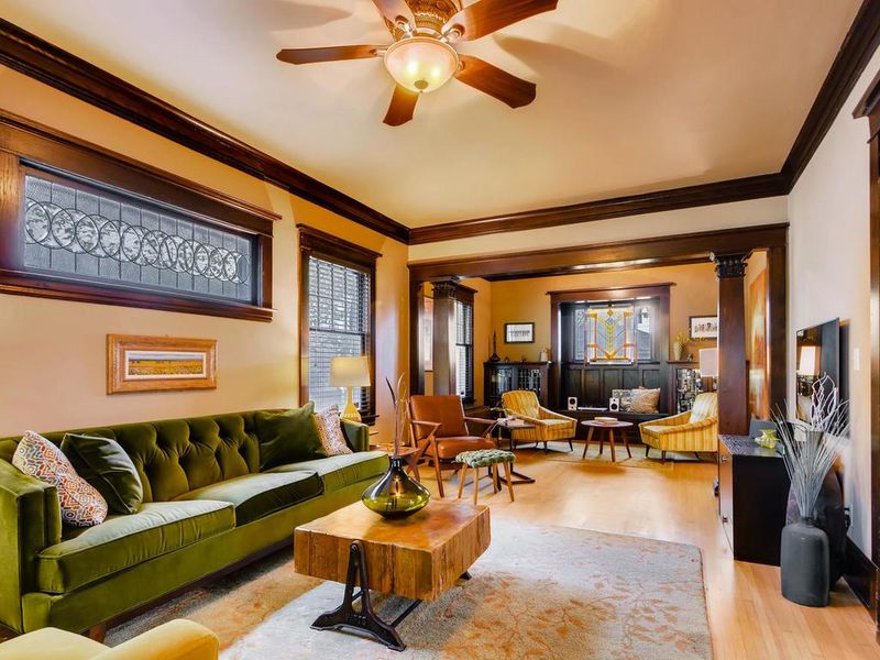 920 Franklin Ter, Minneapolis, MN 55406