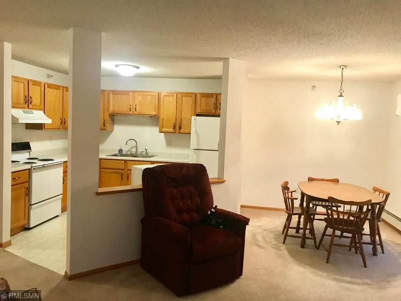 1729 6th St NE #212, Minneapolis, MN 55413