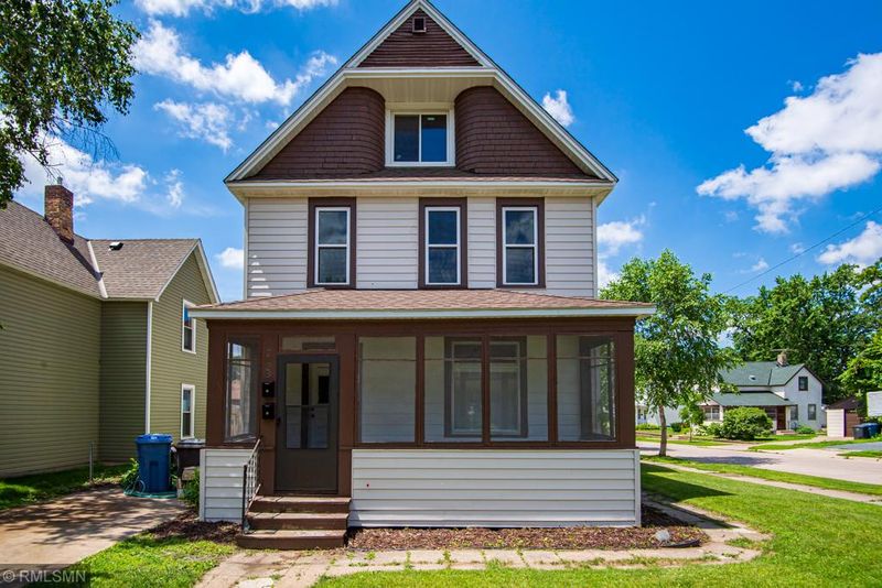 2338 Fillmore St NE, Minneapolis, MN 55418