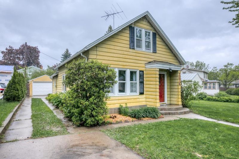 1014 Dwane St, South Saint Paul, MN 55075