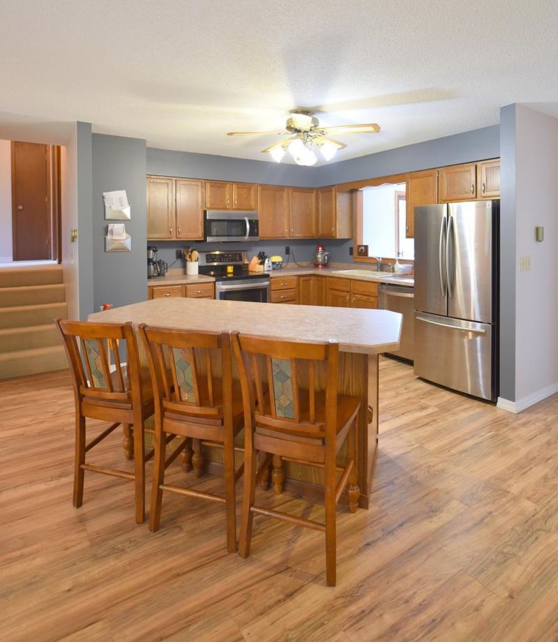 19331 Love Lake Rd, Brainerd, MN 56401
