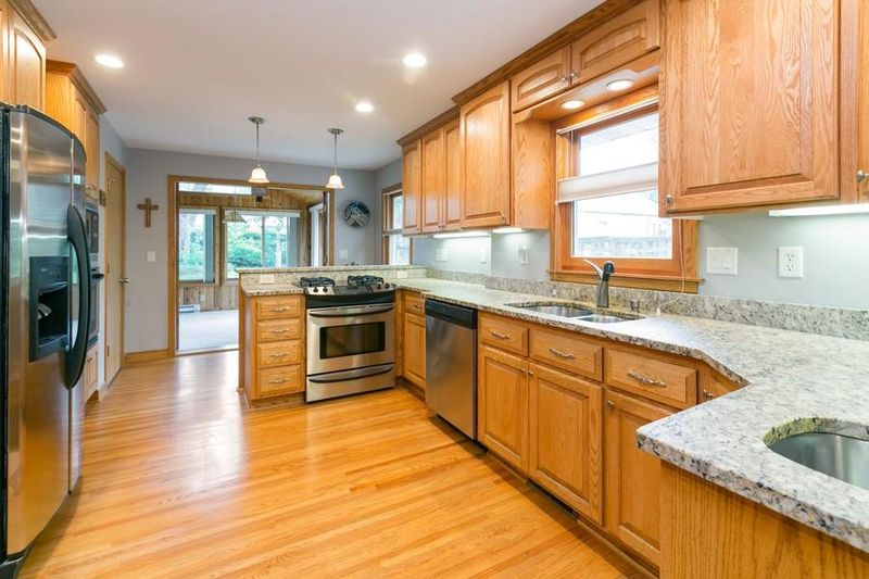 7021 Clinton Ave, Richfield, MN 55423