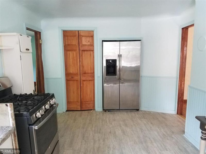 322 E Louisiana St, Saint Croix Falls, WI 54024