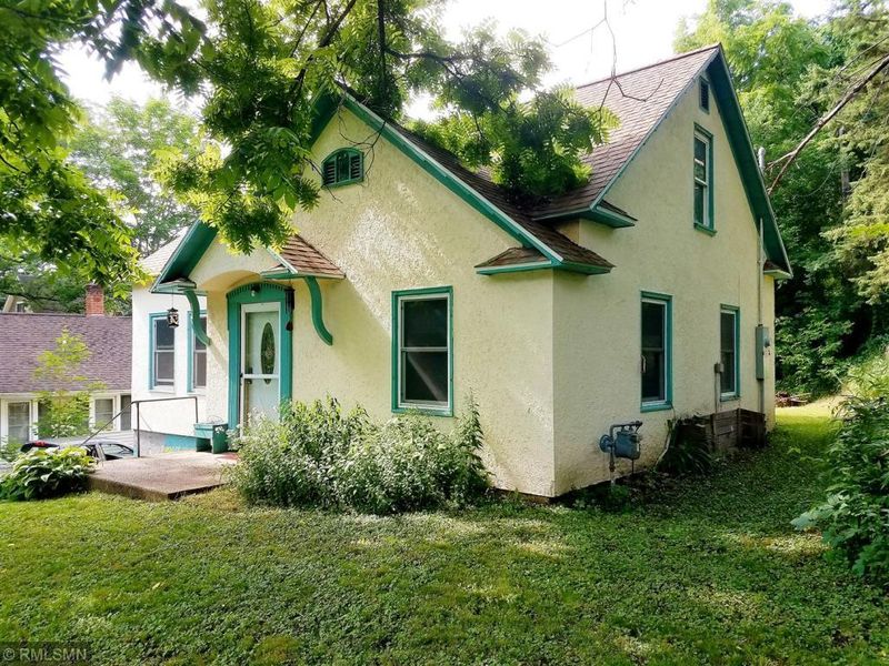 322 E Louisiana St, Saint Croix Falls, WI 54024