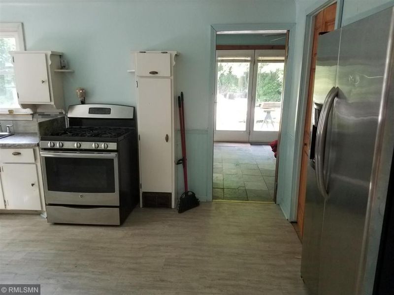 322 E Louisiana St, Saint Croix Falls, WI 54024