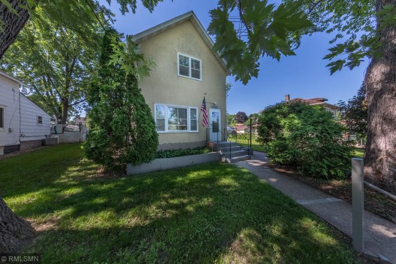 1024 Rose Ave E, Saint Paul, MN 55106