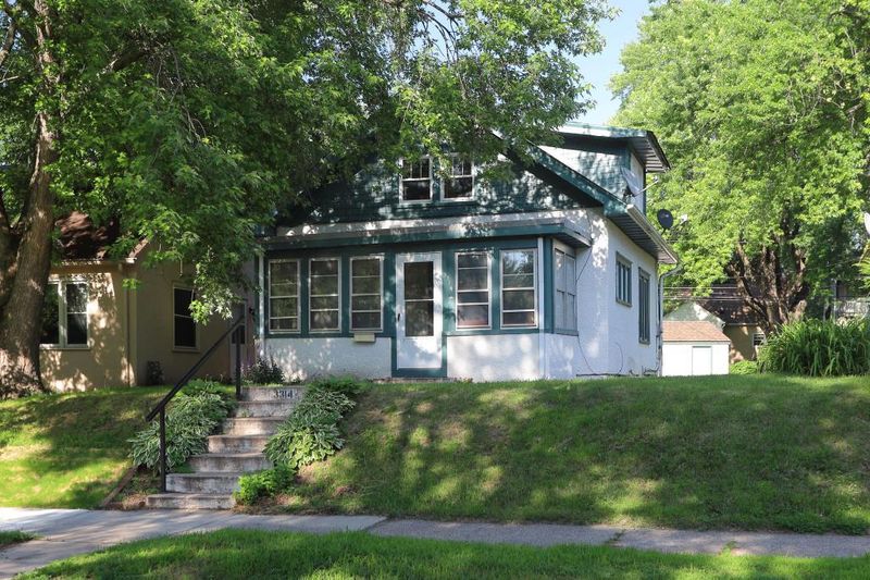 3314 Vincent Ave N, Minneapolis, MN 55412