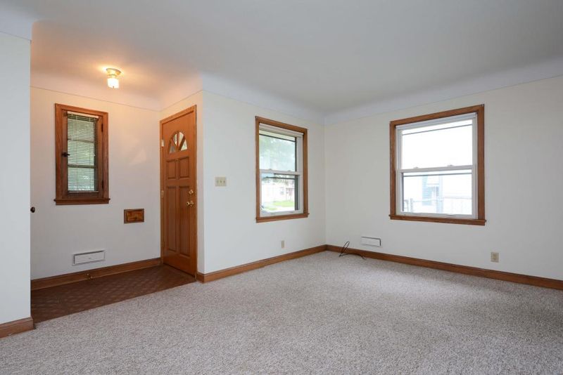 6041 Wentworth Ave, Minneapolis, MN 55419