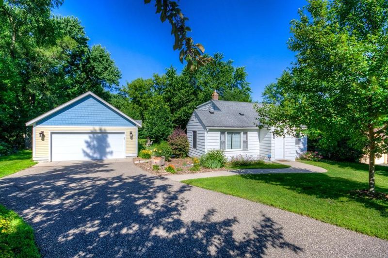 3710 Plymouth Rd, Minnetonka, MN 55305