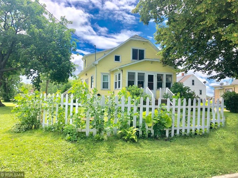 95 High Ave, Gaylord, MN 55334