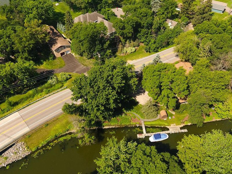4448 N Shore Dr, Mound, MN 55364