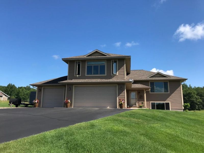 940 Gull Meadows Ln, Brainerd, MN 56401