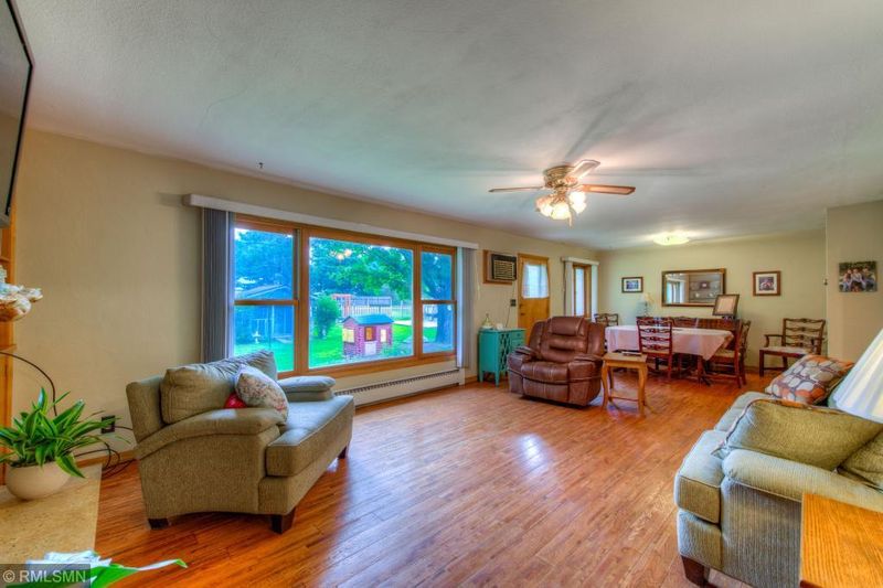 216 17th St NE, Menomonie, WI 54751