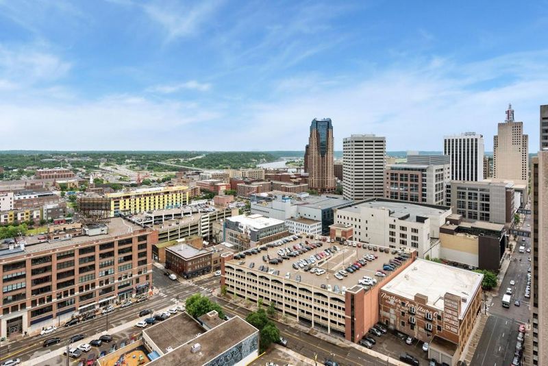 78 10th St E #2603, Saint Paul, MN 55101