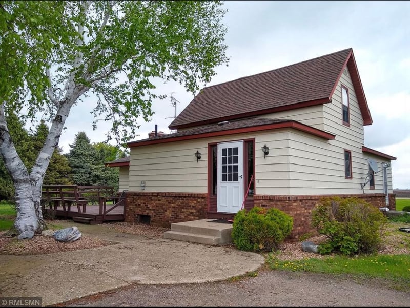 990 110th Ave SE, Murdock, MN 56271