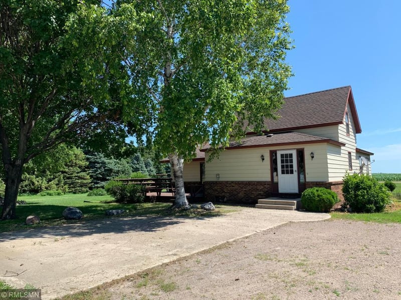 990 110th Ave SE, Murdock, MN 56271