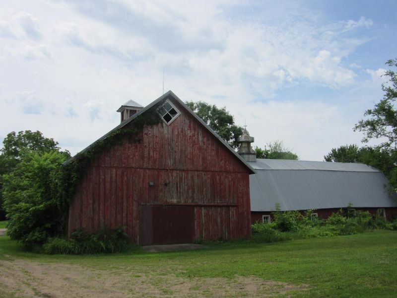 12840 Orono Rd NW, Elk River, MN 55330