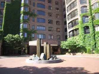 1201 Yale Pl #1704, Minneapolis, MN 55403