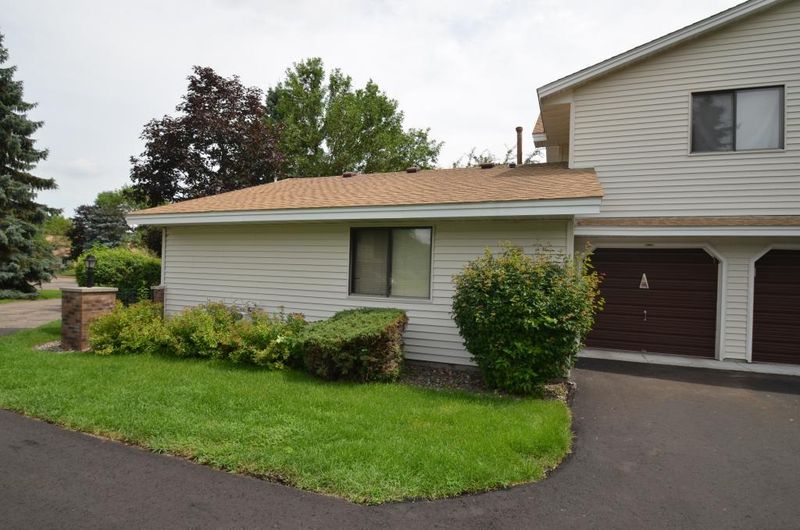 2631 Brookdale Ln, Brooklyn Park, MN 55444