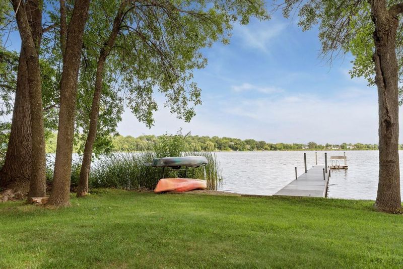 1133 Sugarbush Ln, Waconia, MN 55387