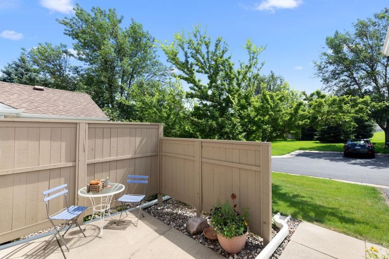 8417 Annapolis Way #90, Eden Prairie, MN 55344