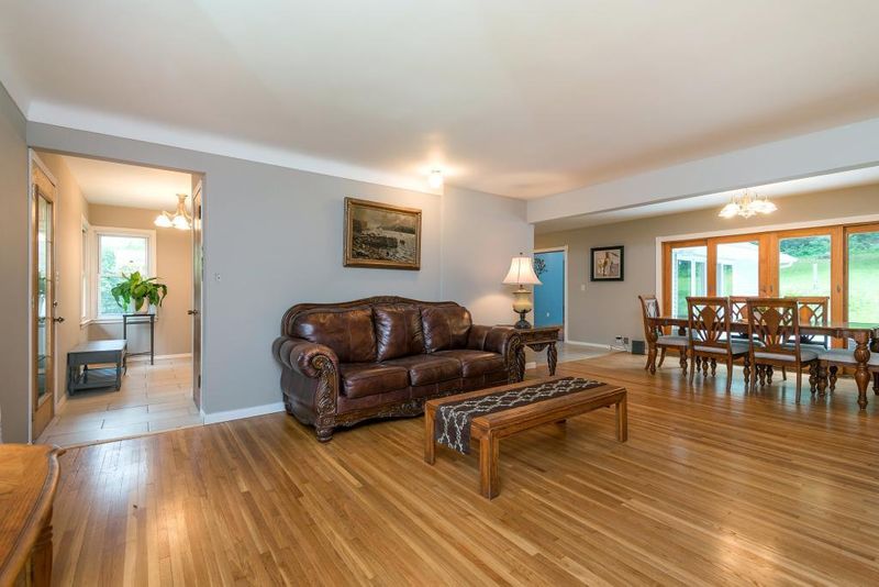 9936 Abbott Ave S, Bloomington, MN 55431