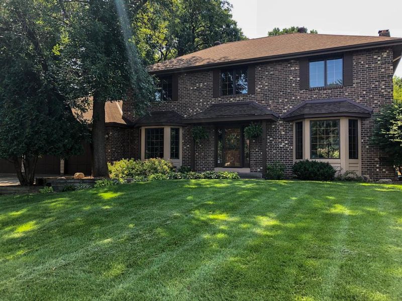 3829 Riverton Ave, Eagan, MN 55122