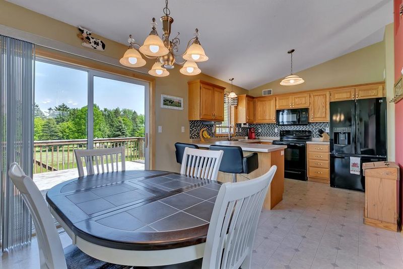 2642 Olive Ln, Sauk Rapids, MN 56379