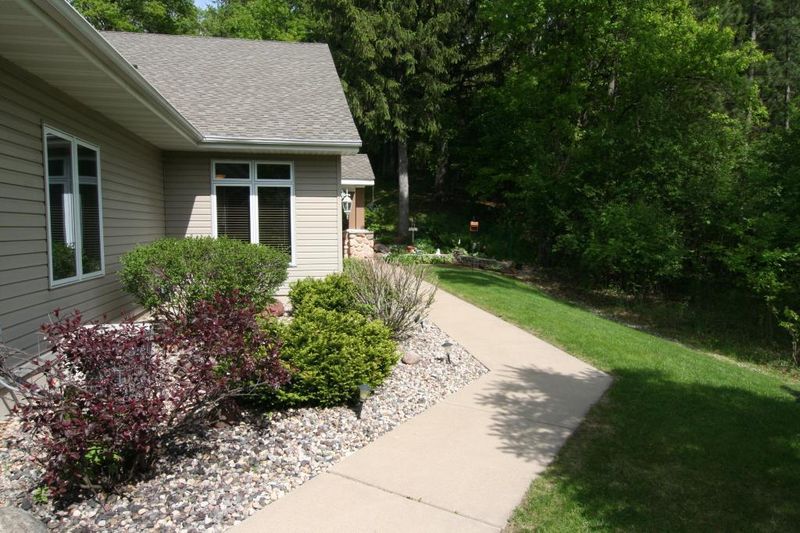 3811 Williston Rd, Minnetonka, MN 55345
