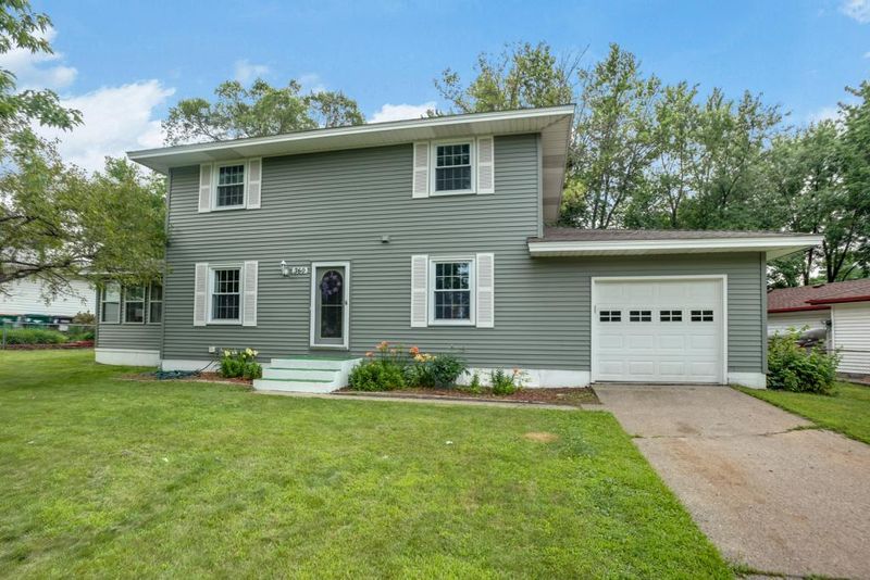 360 107th Ave NE, Blaine, MN 55434