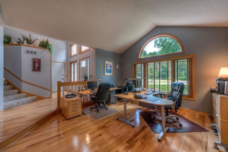 165 White Pine Rd, Lino Lakes, MN 55014