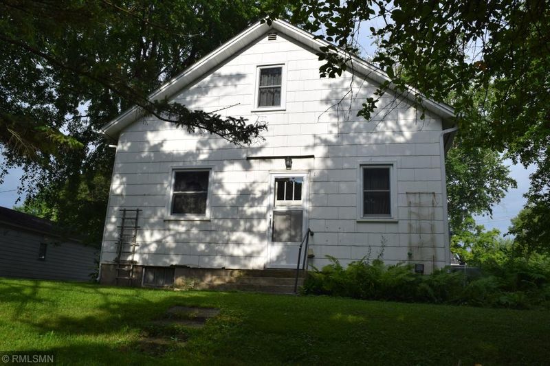 400 12th Ave, Howard Lake, MN 55349