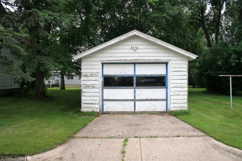400 12th Ave, Howard Lake, MN 55349