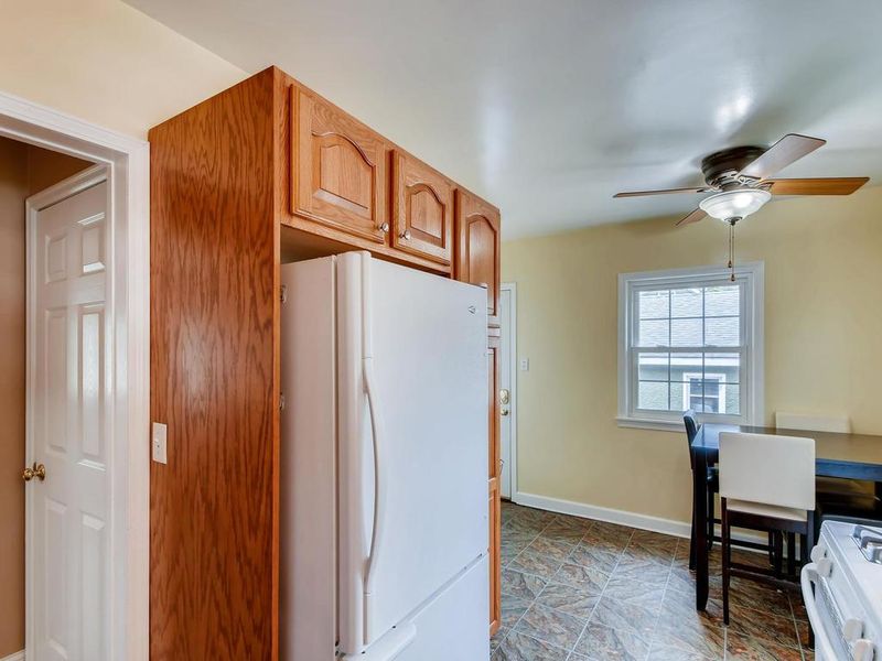 239 Butler Ave E, West Saint Paul, MN 55118