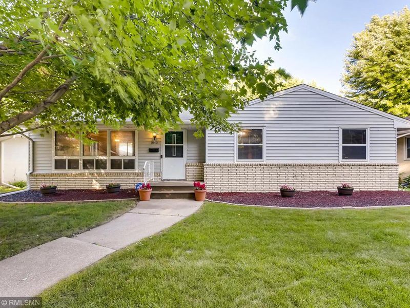 1540 Atlantic St, Saint Paul, MN 55106
