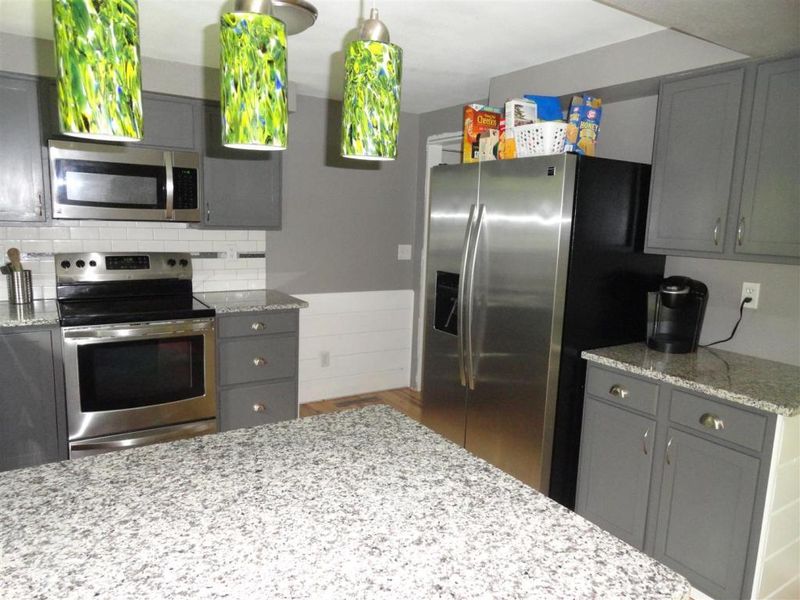2329 Moholt Dr, Eau Claire, WI 54703