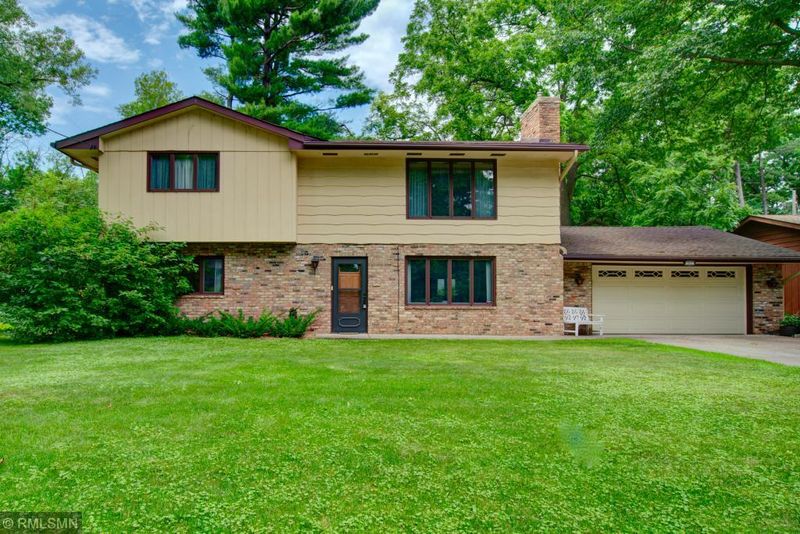 7017 Willow Ln, Brooklyn Center, MN 55430