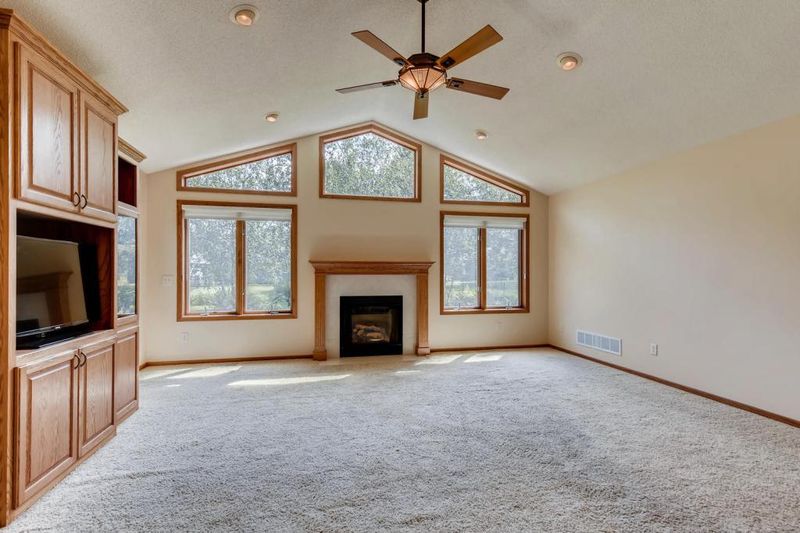 10027 Pillsbury Ave S, Bloomington, MN 55420